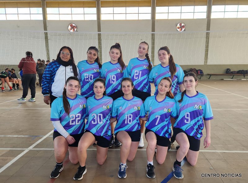 esc municipal San Salvador fem