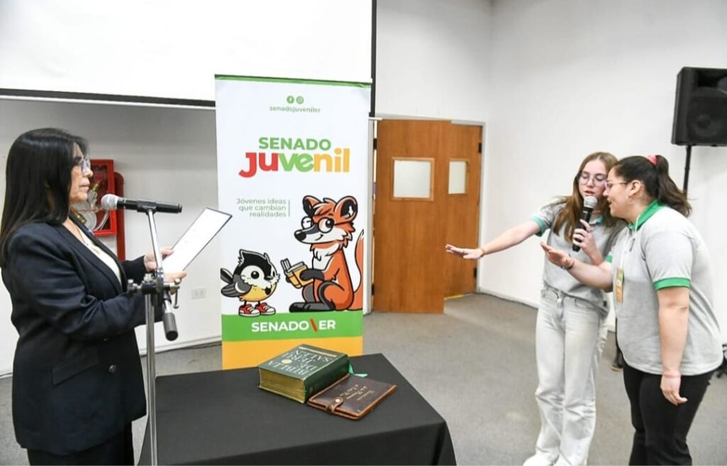 Aluani senadoras juveniles ss