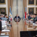El gobernador encabezó una nueva reunión de gabinete con foco en la gestión y la seguridad en escuelas