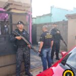 De San Salvador a Concordia: Investigación por extorsión derivó en un allanamiento con secuestro de droga