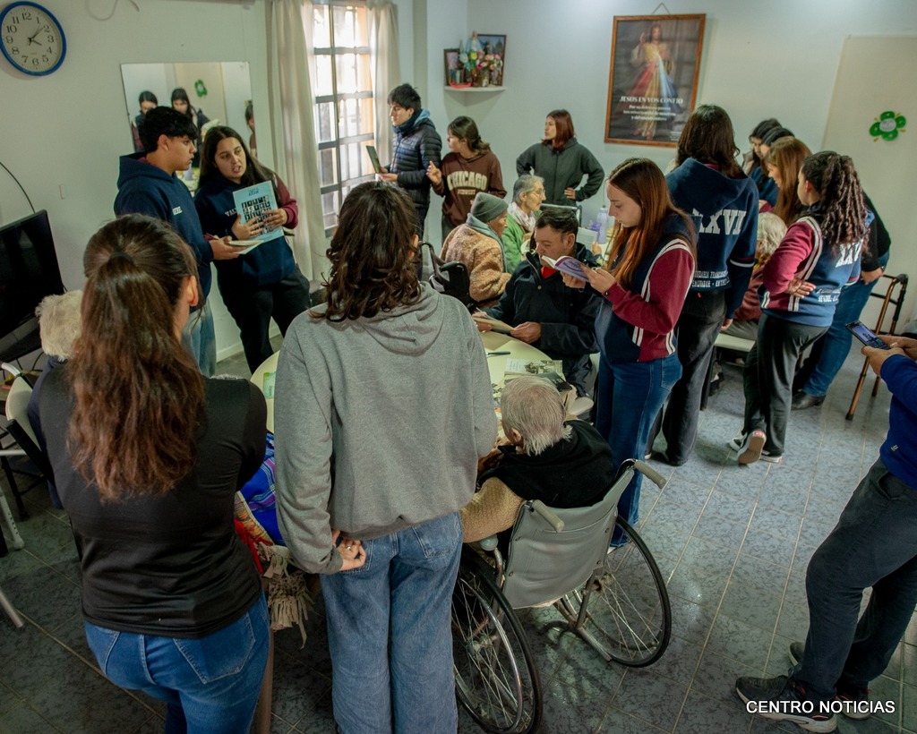 lectura hogar de ancianos