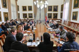 reunion gabinete 13_05