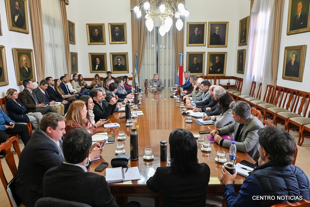 reunion gabinete 13_05