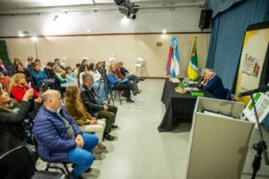 Presentan libro Entre Rios Turismo