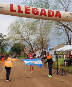 Corujo gana